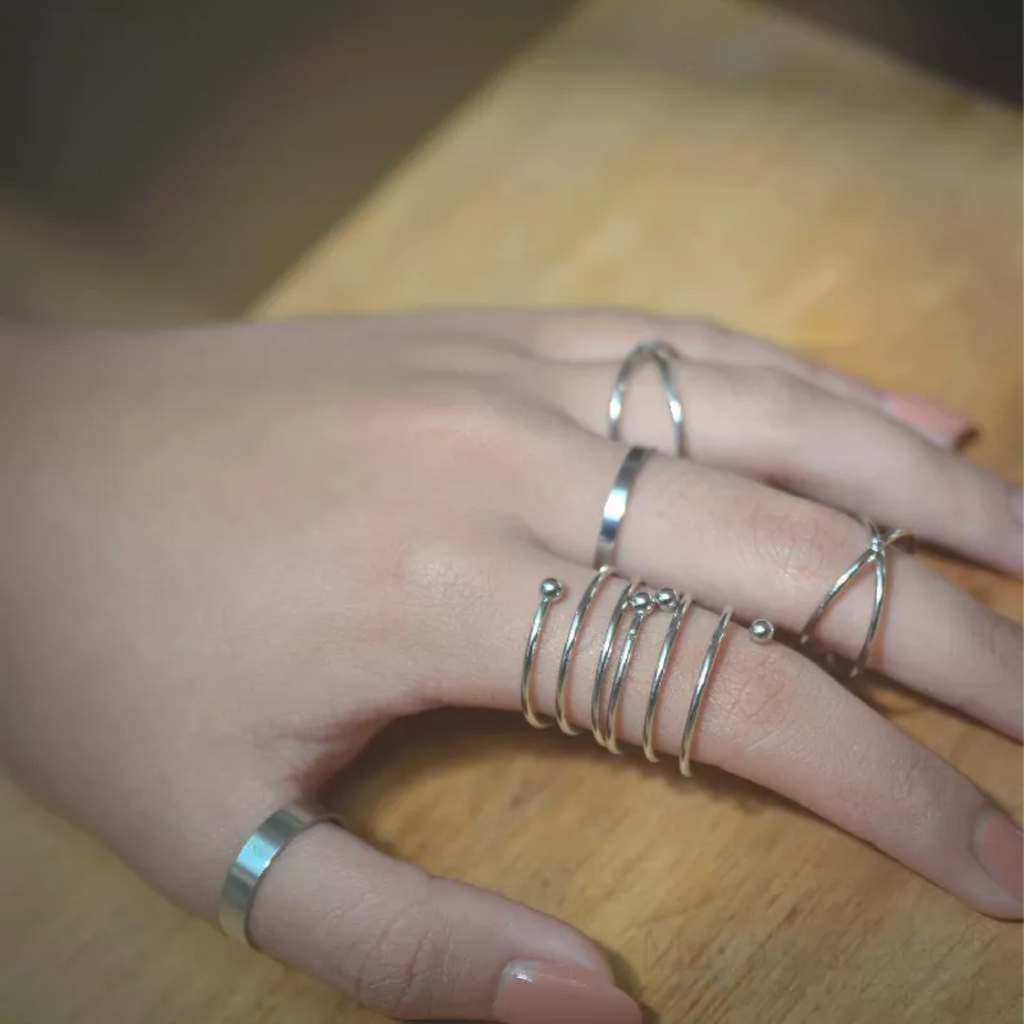 Maya's Grace Stackable Midi and Knuckle Rings Set for Women, 6-Piece Boho Aesthetic Jewelry in Gold and Silver